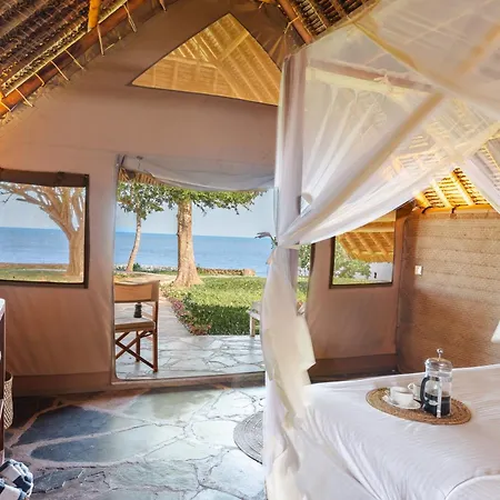 Mwazaro Beach Lodge Shimoni Exterior photo