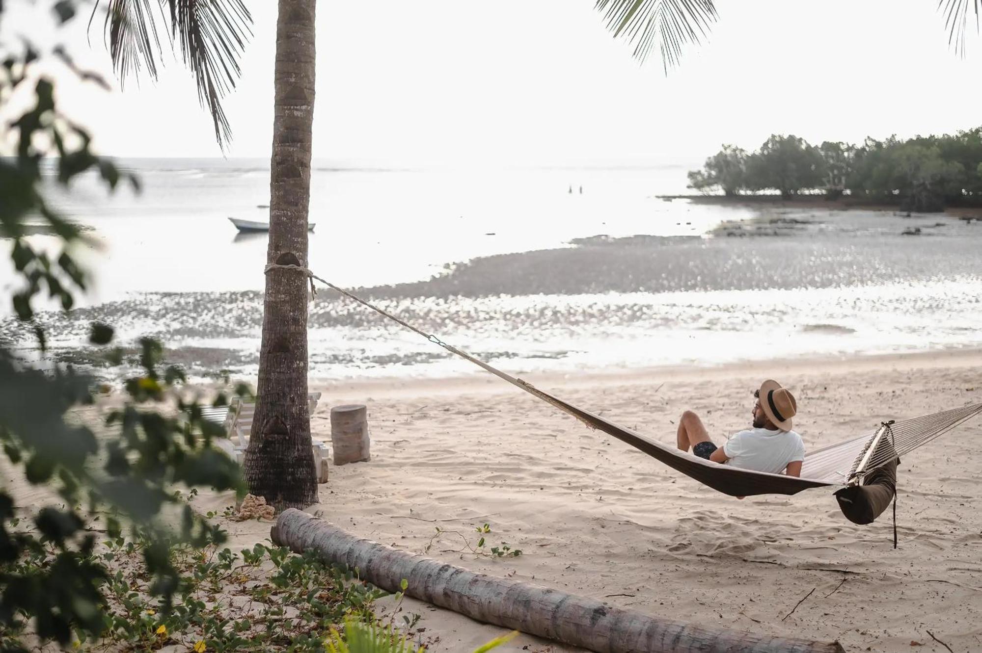 Mwazaro * Shimoni